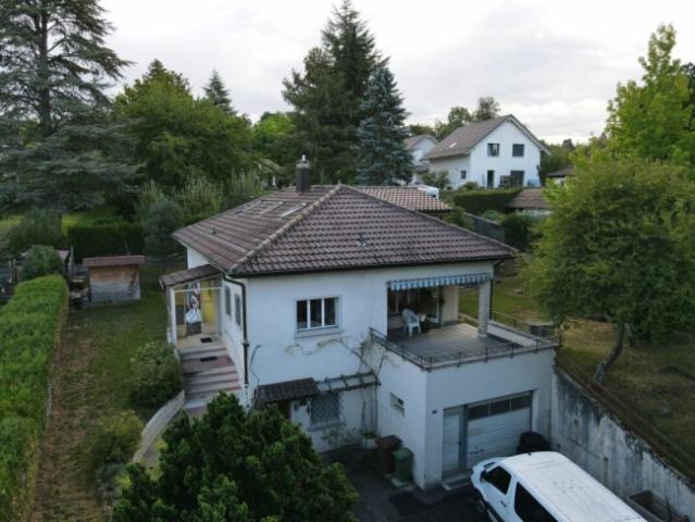 Einfamilienhaus mit 8 Zimmern und separatem Studio Cugy VD