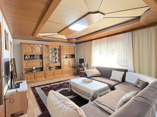 Einfamilienhaus mit 95 m² Wohnfläche, Keller, Garage und 416 m² Garten in Eggern!