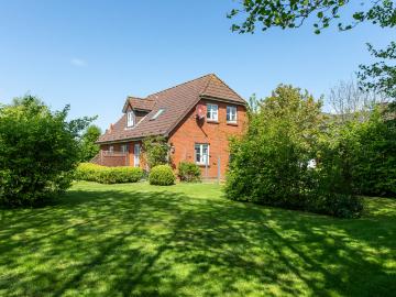 Einfamilienhaus nahe Hafen und „Pellwormer City“