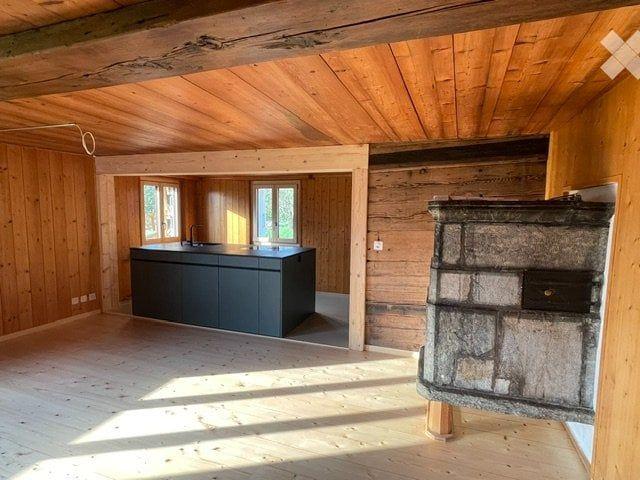 Einfamilienhaus neu ausgebaut und idyllisch im Grünen