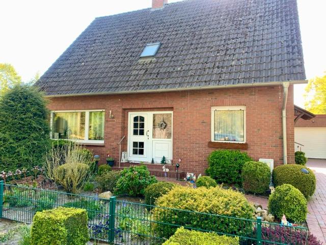 Einfamilienhaus Stadtrand freistehend