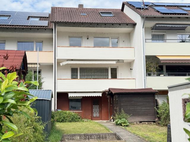 Einfamilienhaus RMH mit 2 Garagen