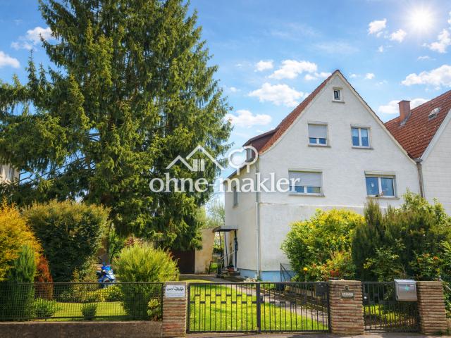 Einfamilienhaus Romantischer Altbau mit Stil und großem eingewachsenem Garten zum Selbstausbau