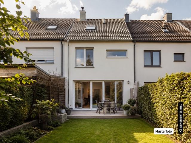 Einfamilienhaus, unfertig, Garage Ihre besondere Immobilienchance ohne Maklerprovision