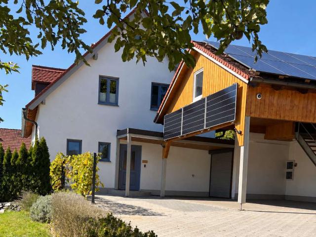 Einfamilienhaus vollunterkellert in Luhe Wildenau