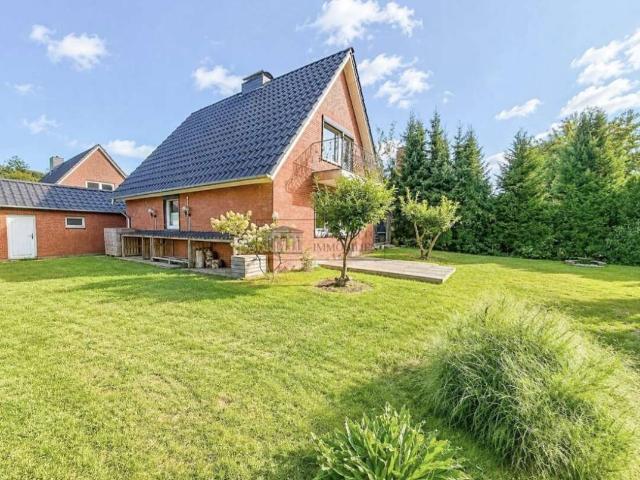 Einfamilienhaus von Privat. Waldrand,Freistehend,Anbaureserve