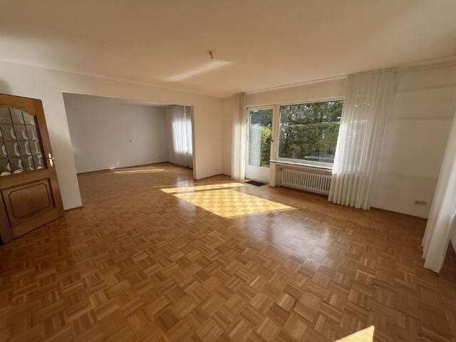 / Einfamilienhaus zu Miete zentral in Schmallenberg!