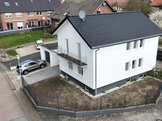 Einfamilienhaus zu verkaufen in Benhausen