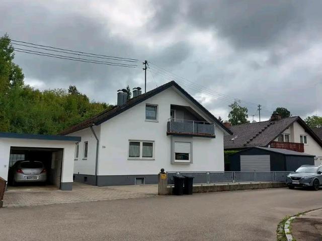 EinfamilienhausEinliegerwohnung ruhig Bestlage Nersingen–Privat