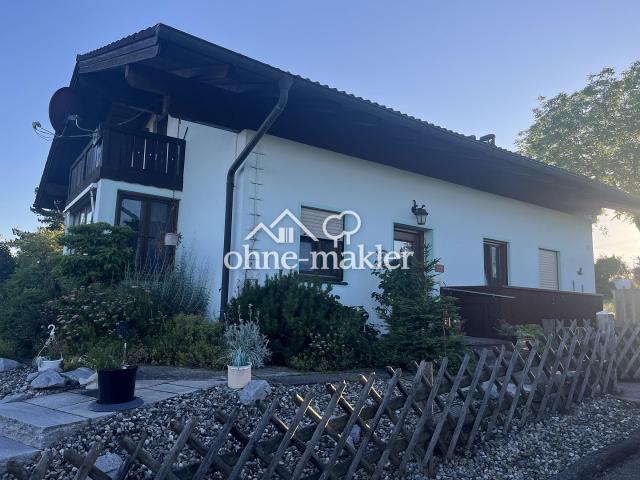 Einfamilienhaus/Ferienhaus mit großem Grundstück