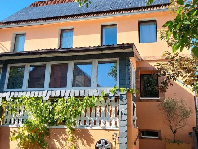 EinfamilienhausMehrgenerationenhaus mit Scheune in Heimweiler