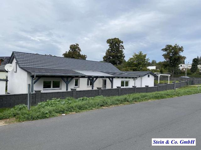 Einfamlienhaus mit Einliegerwohnung in zentraler Lage