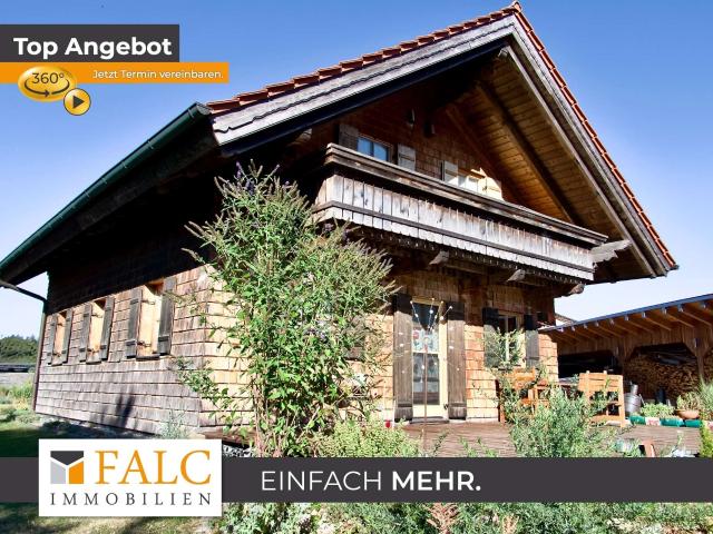 Einfach Mehr: Ökologisches Natur Holz Massivhaus, EBK, PV Anlage, Solarthermie, Werkstatt Do Garage