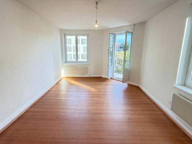 Einfache 3.5 Zimmer Wohnung mit Balkon und Kellerabteil