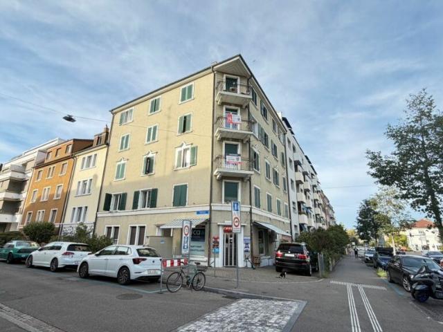 Einfache 3.5 Zimmer Wohnung mit Balkon und Kellerabteil