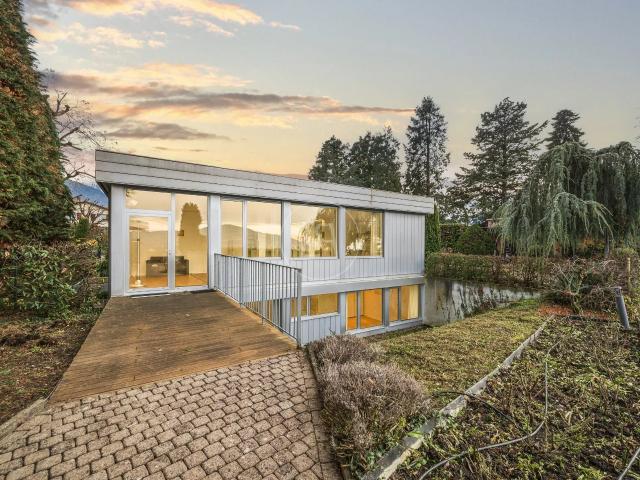 Eingeschossige hervorragende Villa mit eigenständiger Wohnung – Chernex