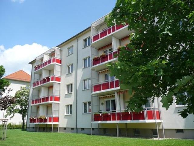EINKAUFSZENTRUM SONNENWALL NUR 300 METER ENTFERNT!