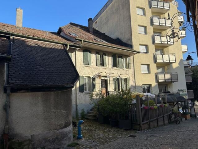 Einkommenshaus mit 5 Wohnungen im Herzen des historischen Zentrums