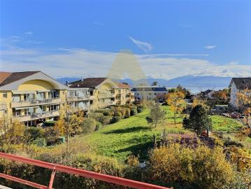 Einladendes Duplex mit Seeblick