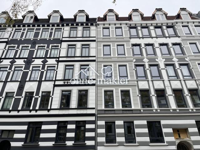 Einmalig: Luxus Altbauwohnung neu saniert in Jugendstil MFH!
