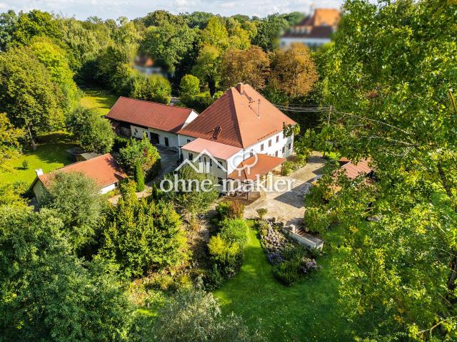 Einmalig, prov.frei ! Wohn /lifestyle Anwesen, 3 WE, ca. 480m² Wfl 800m² Lagerfl 7000 m² Grund