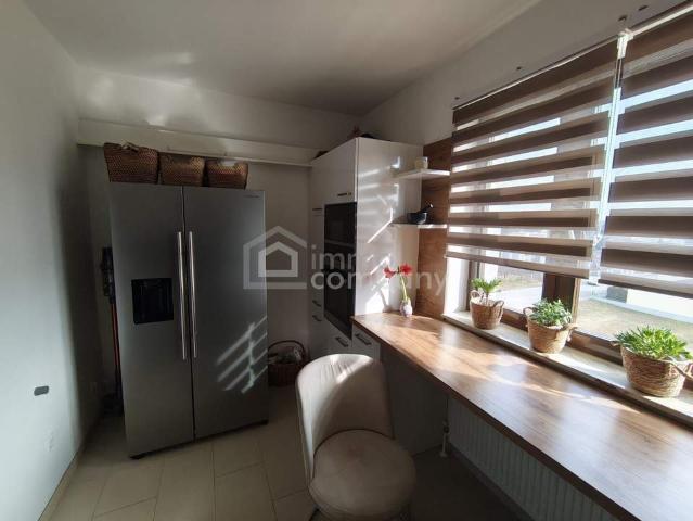Sommerpreis! 4 Zimmer Dachgeschoßwohnung mit Loggia & Parkplatz & Klima