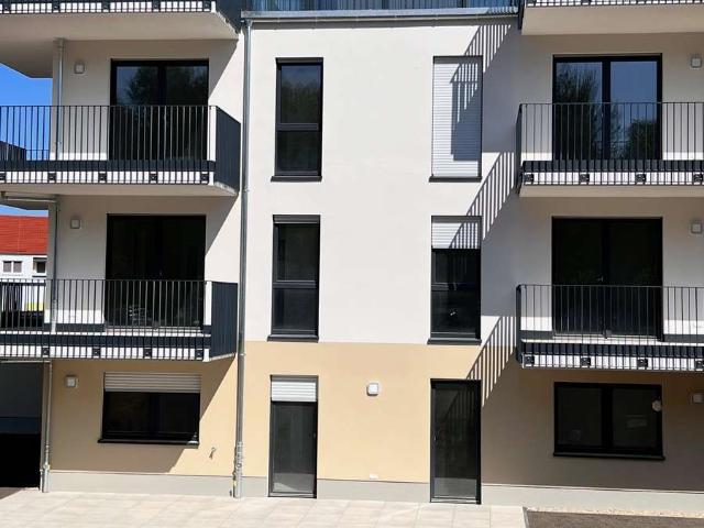 Einmalige 4 Raum Penthouse Wohnung m. gigantischer Terrasse