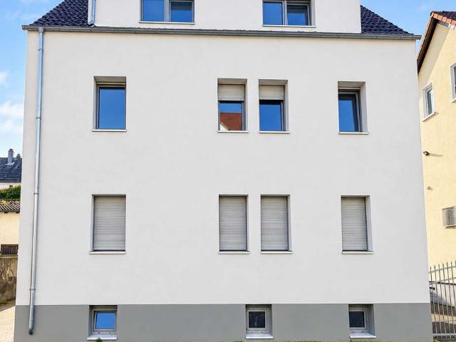 Einmalige Gelegenheit: Energetisch sanierte 4 Zimmer Wohnung mit Potenzial für 2 Wohnbereiche