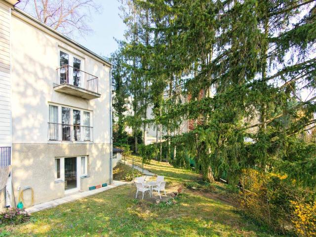 Einmalige Gelegenheit in sehr gefragter Lage Doppelhaushälfte auf 462m² Eigengrund