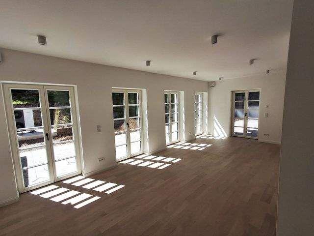 Einmalige, frisch sanierte Altbauwohnung in unwiederbringlicher Lage Marburgs