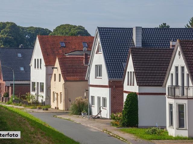 Einseitig angeb. Einfamilienhaus als Heimwerkerobjekt