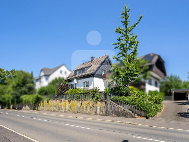 Einseitig angebautes Einfamilienhaus in Lindlar!