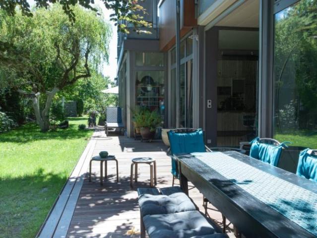 Einstöckig 163 m2, Garten und aussergewöhnliche Mobilität