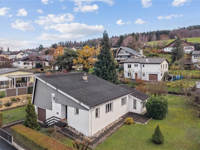 Einstehendes Haus mit großem Potenzial in Rossemaison