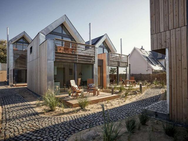 EIGENNUTZUNG UND / ODER VERMIETUNG + Boutique Strandvillen mit traumhaften Meerblick