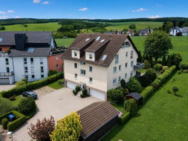 EIGENNUTZER AUFGEPASST! Hochwertige 4 Raum Maisonettewohnung in Adelsberg