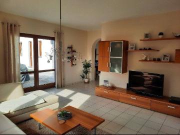 Eigener Garten inklusive! Helle 3 Zimmer Eigentumswohnung mit Carport!