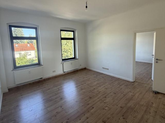 Eigener Garten | Stilvolle 2 Zimmer Wohnung mit hochwertiger Ausstattung & Einbauküche