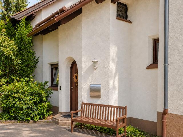 Eigenes Haus statt 3 Zimmer Wohnung – Garten, Stellplatz, ausgebauter Keller, kein Hausgeld privat