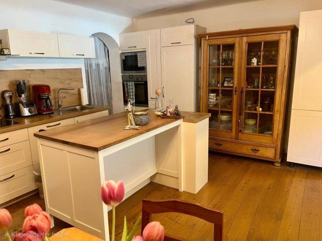 Eigenheim oder Anlage in den Kitzbühler Alpen autarkes Reihenhaus am Stadtrand von Kitzbühel