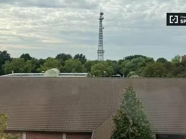Eigenständiges Studio Apartment zur Miete im Studentenwohnheim
