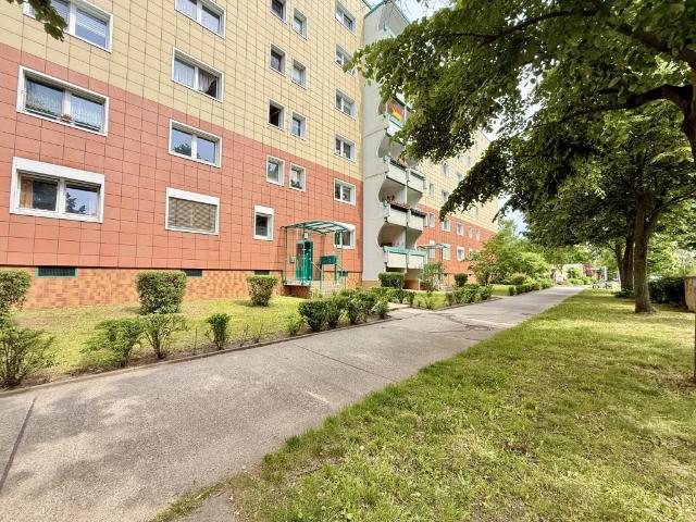 Eigentumswohnung mit 3 Zimmer und Balkon im Erdgeschoss