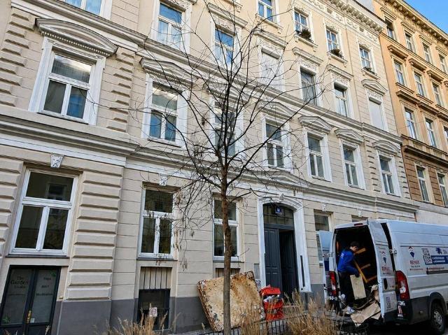 Eigentumswohnung mit Altbau