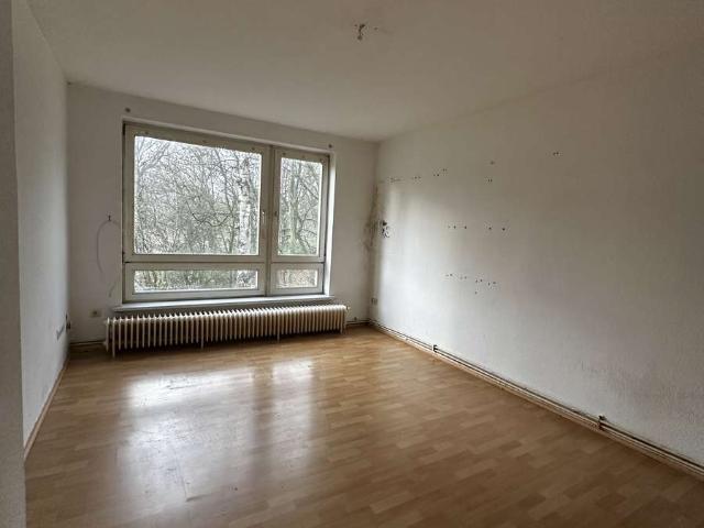 Eigentumswohnung mit großzügigem Wohnbereich und viel Potenzial