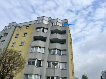 Eigentumswohnung mit Panoramablick Renovierungsbetürftig