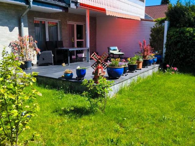 Eigentumswohnung mit schönen Garten in Schlangen zu verkaufen