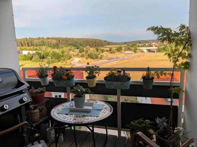 Eigentumswohnung 60 m² + ca. 30 m² Dachboden + Tieferage + Keller