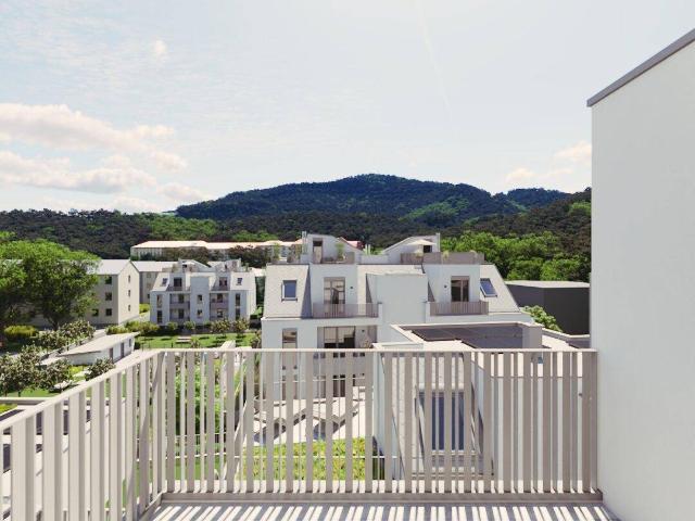 Abkühlen im hauseigenen Pool. Ihre Traumwohnung mit Terrasse oder Garten und Fernblick Nähe Maurer Wald PROVISIONSFREI !