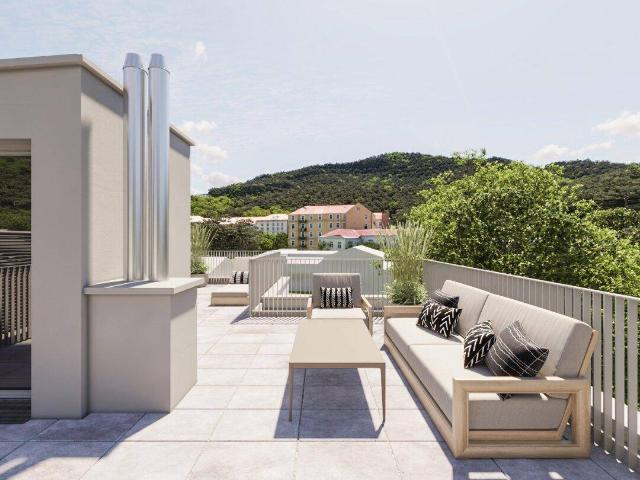 Abkühlen im hauseigenen Pool. Ihre Traumwohnung mit Terrasse oder Garten und Fernblick Nähe Maurer Wald PROVISIONSFREI !