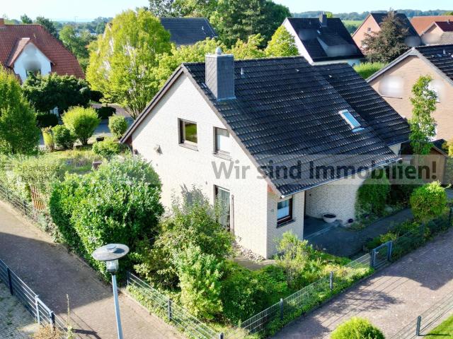 Eigentumsgrundstück, Teilkeller, Garage, Garten